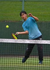 【男子団体１回戦・帯三条－釧路江南】タイブレークの熱戦を制した帯三条の安達巧真