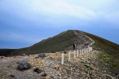 樽前山東山ピークへ続く道