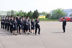 小隊訓練を行う消防団員