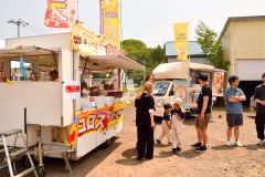 チョコバナナやチュロスなど５種類のスイーツが食べられるキッチンカーも好評だった