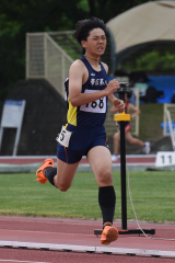 男子８００㍍予選３組