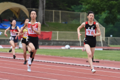 女子２００㍍準決勝２組