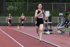 女子８００㍍決勝２組