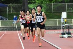 男子８００メートル決勝１組
