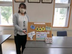 今年はうらはとほろまが木の伐採　赤い羽募金ご当地ピンバッジ　浦幌 2