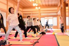 本別と足寄で“変わり種”ヨガ相次ぎ開催