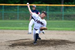 【決勝・まんぼうクラブ―後楽園マスターズ】先発投手を務め、力投したまんぼうクラブの高石浩二