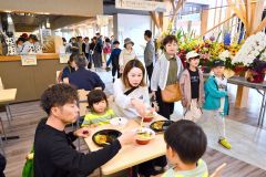 構想１０年、新得の核に　地域交流センター「とくとく」オープン