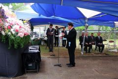 追悼の言葉を述べる大野遺族会会長