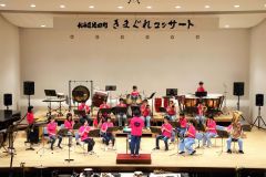 管内の吹奏楽団体共演　池田で「きまぐれコンサート」 4