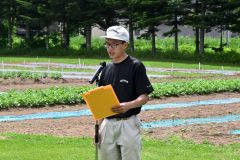 あいさつする帯農高農業クラブの松下剛士会長