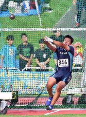 【男子ハンマー投げ決勝】５１メートル０４で３位に入った久保凛太（幕別清陵）