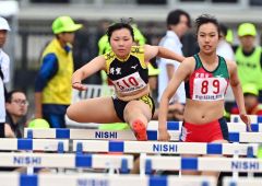 女子やり投げ　１年の上田（帯三条）Ｖ、植松（幕別清陵）３位、女子ハンマー青木（幕別清陵）制す　道高体連陸上第１日 26
