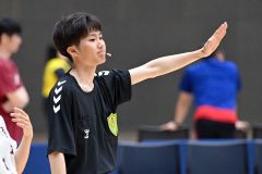 審判をつとめた帯三条の本多智陽（３年）