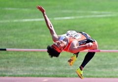 帯柏葉勢２種目制覇　８００山田は２連覇　やり投げ清水は初Ｖ　道高体連陸上第３日 16