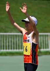 帯柏葉勢２種目制覇　８００山田は２連覇　やり投げ清水は初Ｖ　道高体連陸上第３日 8