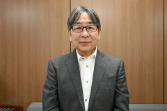 内田祐一氏
