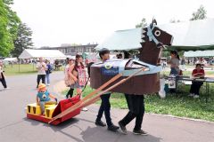 畜大寮祭活気、「らしさ」あふれる出店も　あすまで