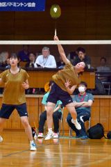 三島（帯一中出）　女子個人戦複で全道Ｖ　小川は男子単北北海道制す　道高体連バドミントン