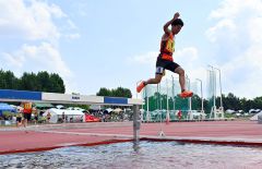 男子５０００競歩で大野（白樺学園）初Ｖ　共栄中出の山崎は女子２００で２位　道高体連陸上競技 18