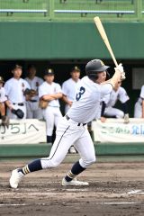 【Ｂブロック準決勝・帯農―帯北】帯北は１回２死二塁で江川太翔が適時内野安打を放ち１－０と先制。江川は４打数２打点とチャンスに強さを発揮した