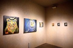 札幌在住の画家黒澤孝さんアクリル画個展　「沈黙が、生きて居る」　帯広市内ミントカフェで２９日まで 4