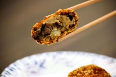 幕別町の木川商店が製造協力したコロッケ