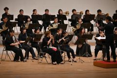 小学生から社会人まで、管内５２団体が演奏披露　第５０回吹奏楽祭 3