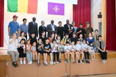 マリについて学ぶ　浦幌で万博副会長のウスビ・サコ氏らが講演とＷＳ 5
