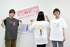 勝毎花火大会のＴシャツと手ぬぐい、数量限定で販売