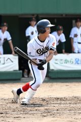 【Ｃブロック代表決定戦・帯大谷―帯緑陽】帯大谷は３回１死二、三塁で井上翔瑛が右前２点適時打を放ち３－４と１点差に迫る