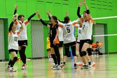 Ａｄａｍａｓ－Ａとｔｒｕｓｔ初Ｖ　勝毎杯全十勝男女６人制春季バレー 2