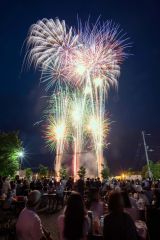 “十勝で一番早い”花火に歓声　しほろっち夏祭り花火大会