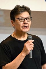紛争地取材などの経験談を語る佐藤さん