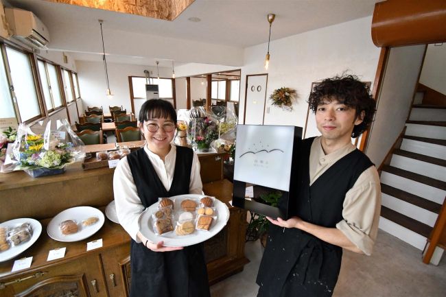 幕別にガレットと焼き菓子のカフェオープン　役場前の空き施設を再生