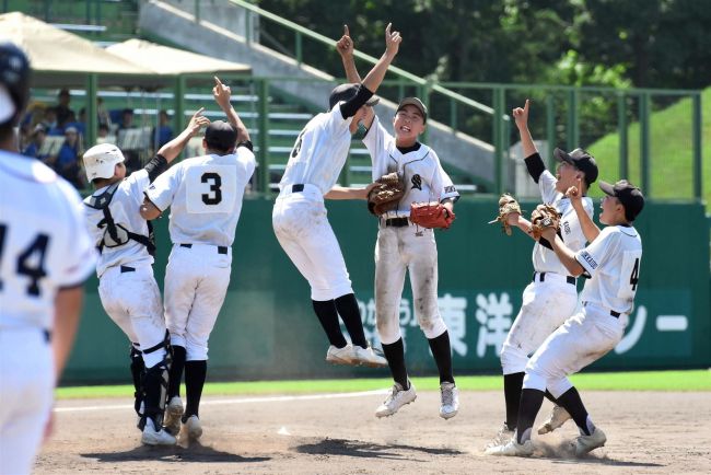 新得・清水・鹿追・瓜幕Ｖ　帯西陵・帯八に２―１　全十勝中体連夏季軟式野球