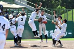新得・清水・鹿追・瓜幕Ｖ　帯西陵・帯八に２―１　全十勝中体連夏季軟式野球