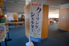 クーリングシェルターに指定されている帯広市役所本庁舎１１階（午後４時５０分ごろ）