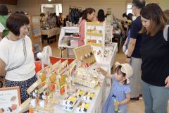 雑貨店やキッチンカー集結　清水でイベント