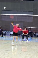 【女子Ｃグループ・決勝】ネット際の球を反応良く押し込むＫ―ｓｔｙｌｅの加藤亜衣