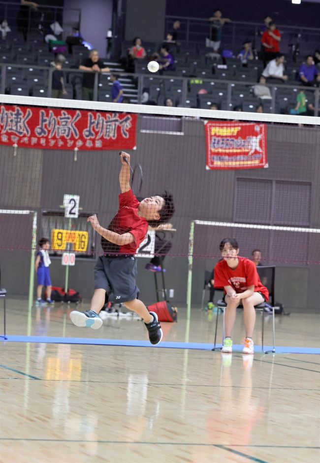 林と加藤Ｃグループ優勝　全国へ　全国小学生ＡＢＣバドミントン北北海道予選会