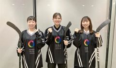 アジア選手権に向けて意気込む日本代表の（左から）川上章子、佐藤礼那、佐藤愛梨
