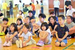 教え子「金」へエール　デフ女子バスケＨＣ　帯広聾学校教諭坂本さんに 2