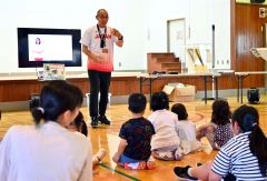 教え子「金」へエール　デフ女子バスケＨＣ　帯広聾学校教諭坂本さんに 7