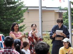 民族衣装や食交え交流　ＪＩＣＡ「世界のともだち」にぎわう 2