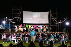 今年は白樺学園、芽室の両校の吹奏楽部の演奏で花火大会が幕開け。ブラスバンドの音に乗せて花火が打ち上がった