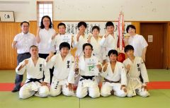 男子団体戦で２年連続優勝の芽室中