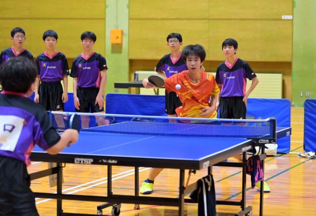 帯八が団体男子Ｖ　女子は札内　卓球全十勝中体連
