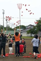 組合員や家族らが親ぼくを深めた「農村運動会」