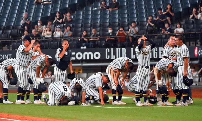 白樺学園、激闘も涙　２年連続甲子園ならず　高校野球北北海道大会決勝